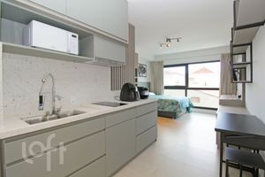 Image 21 - 250465