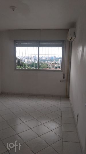 Image 3 - 250495