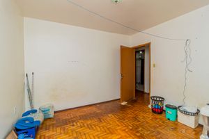 Image 10 - 250539