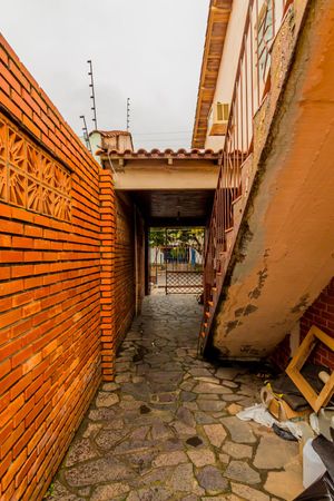 Image 20 - 250539