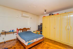 Image 21 - 250540