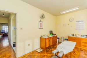 Image 35 - 250540