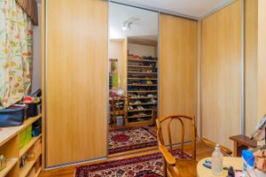Image 35 - 250548
