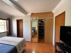 Image 15 - 250564