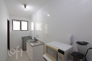 Image 4 - 250565