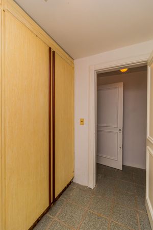 Image 44 - 250633