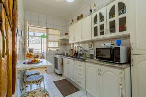 Image 15 - 250634