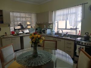 Image 5 - 250643