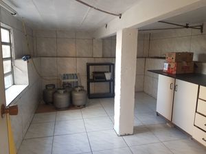 Image 20 - 250643