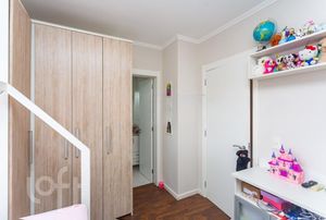 Image 19 - 250762