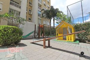 Image 19 - 250784