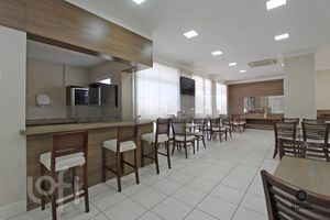 Image 33 - 250784