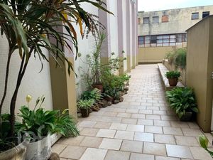 Image 19 - 250936