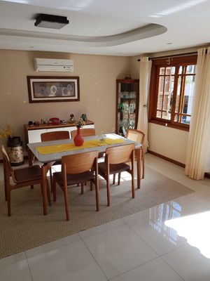 Image 1 - 251045