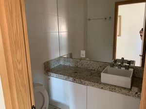 Image 13 - 251046