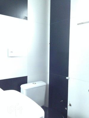 Image 11 - 251387