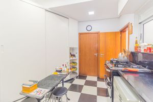 Image 71 - 251430