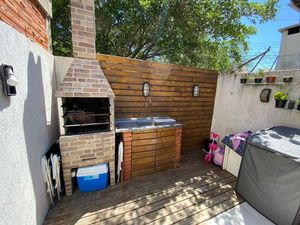 Image 13 - 251480