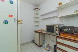 Image 21 - 251502
