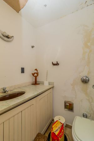 Image 32 - 251502