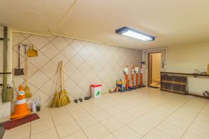 Image 39 - 251672
