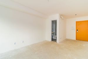 Image 3 - 251711