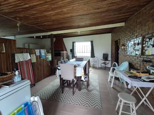 Image 25 - 251742
