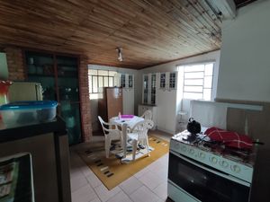 Image 13 - 251742