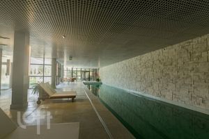 Image 5 - 251850