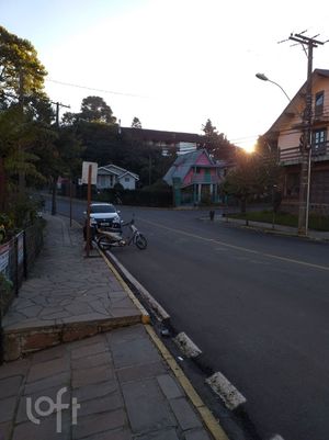 Image 1 - 251942