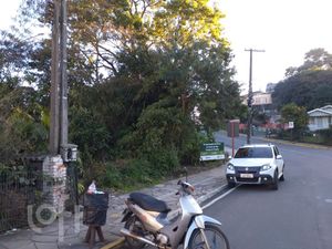 Image 2 - 251942