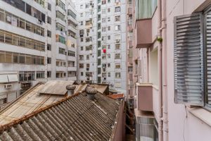 Image 21 - 252054
