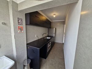 Image 3 - 252620