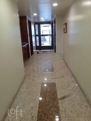 Image 4 - 252981