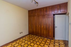 Image 15 - 253018