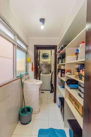 Image 31 - 253214