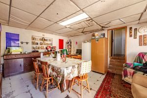 Image 11 - 253240