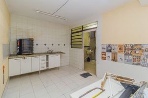 Image 19 - 253241