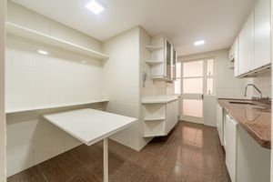 Image 21 - 253449