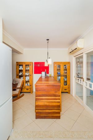 Image 36 - 253640