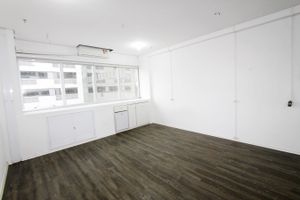 Image 3 - 253989