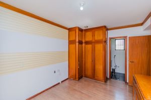Image 17 - 254348