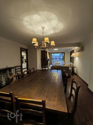 Image 29 - 254600