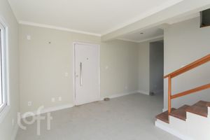 Image 3 - 255250