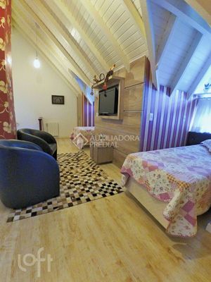Image 9 - 255271