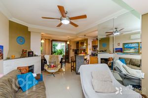 Image 4 - 255353