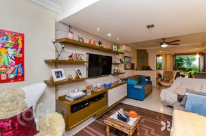 Image 1 - 255353
