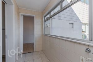 Image 10 - 255567