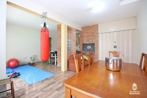 Image 19 - 255634