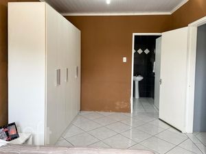 Image 44 - 255684
